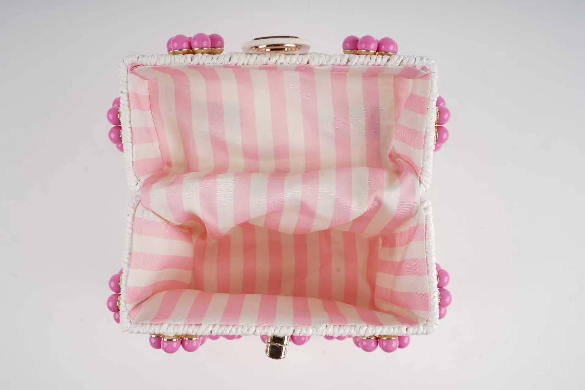 White & Pink Wicker Bucket Daisy Flower Purse