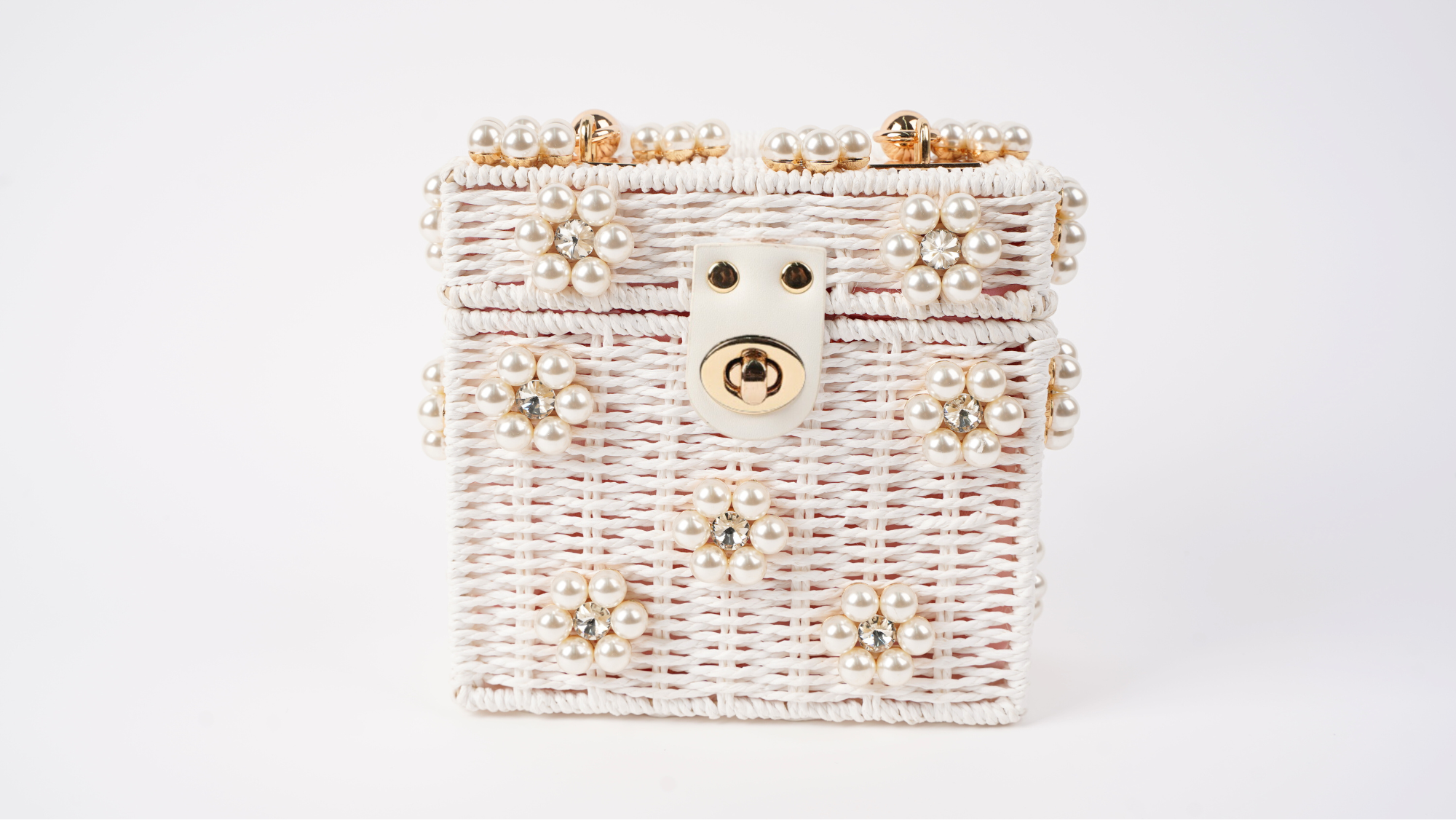 White & Pearl Daisy Wicker Bucket Daisy Flower Purse