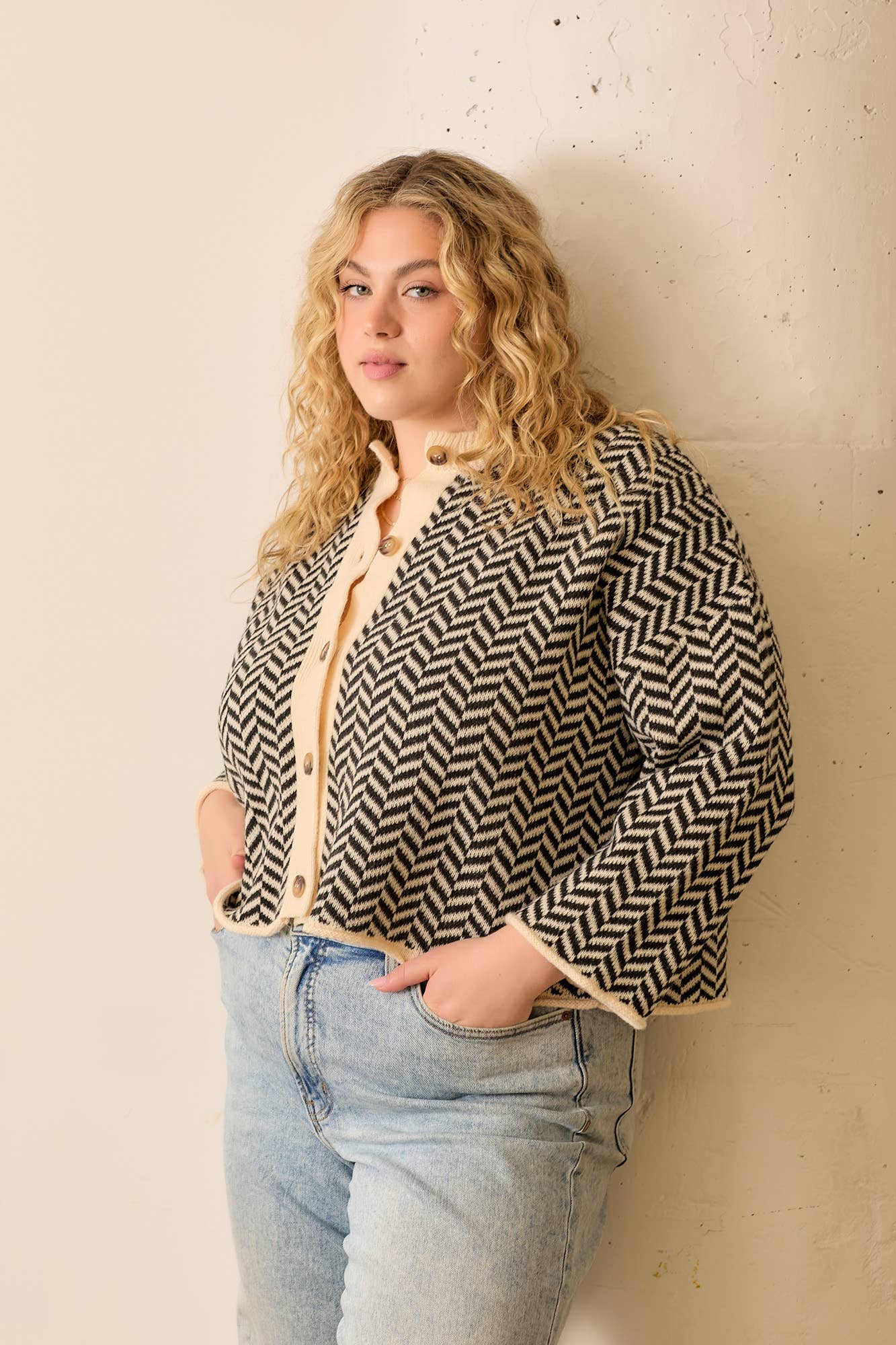 Plus Black Herringbone Jacquard Cardigan