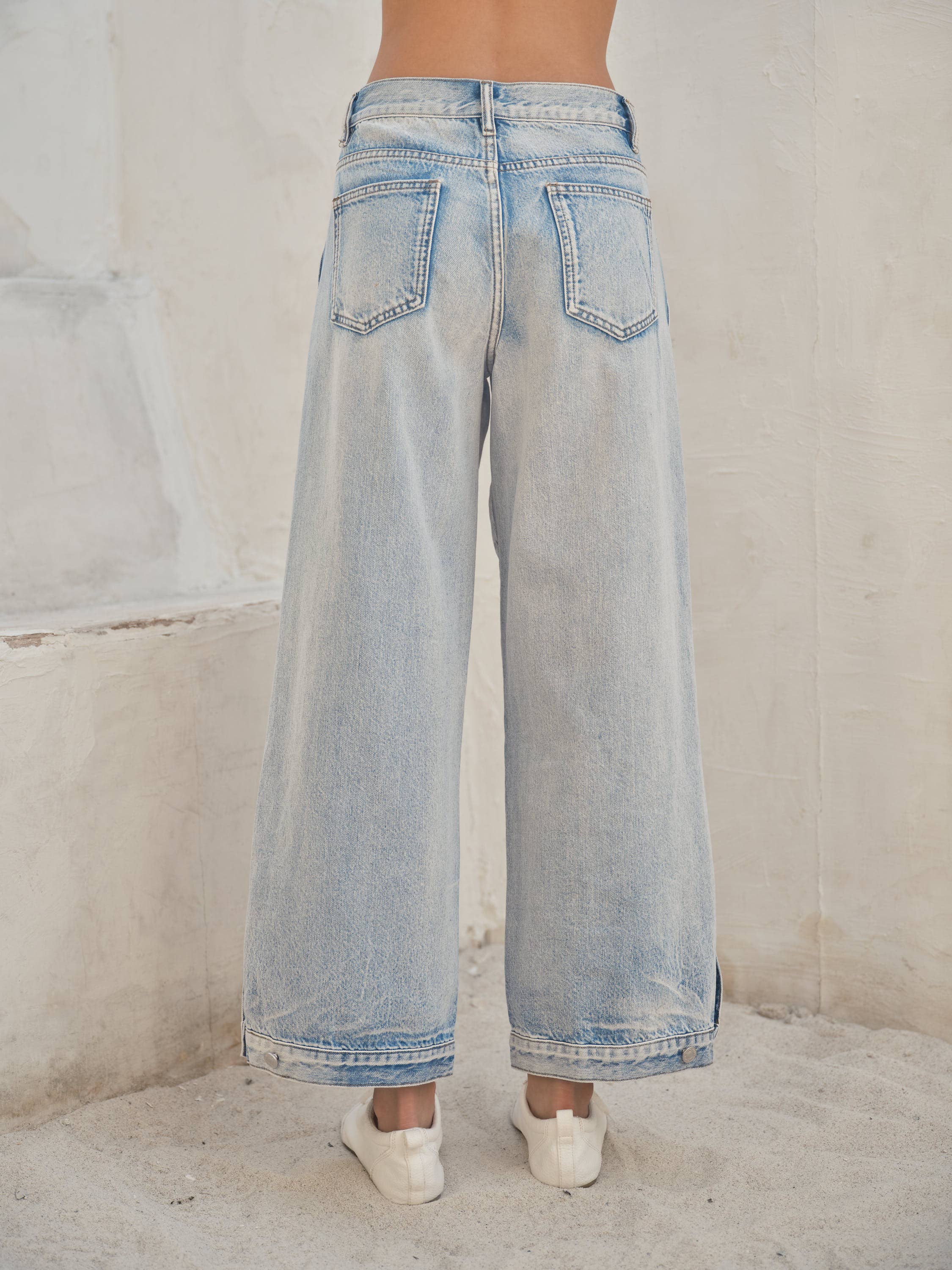 Light Denim Vintage Washed Jean
