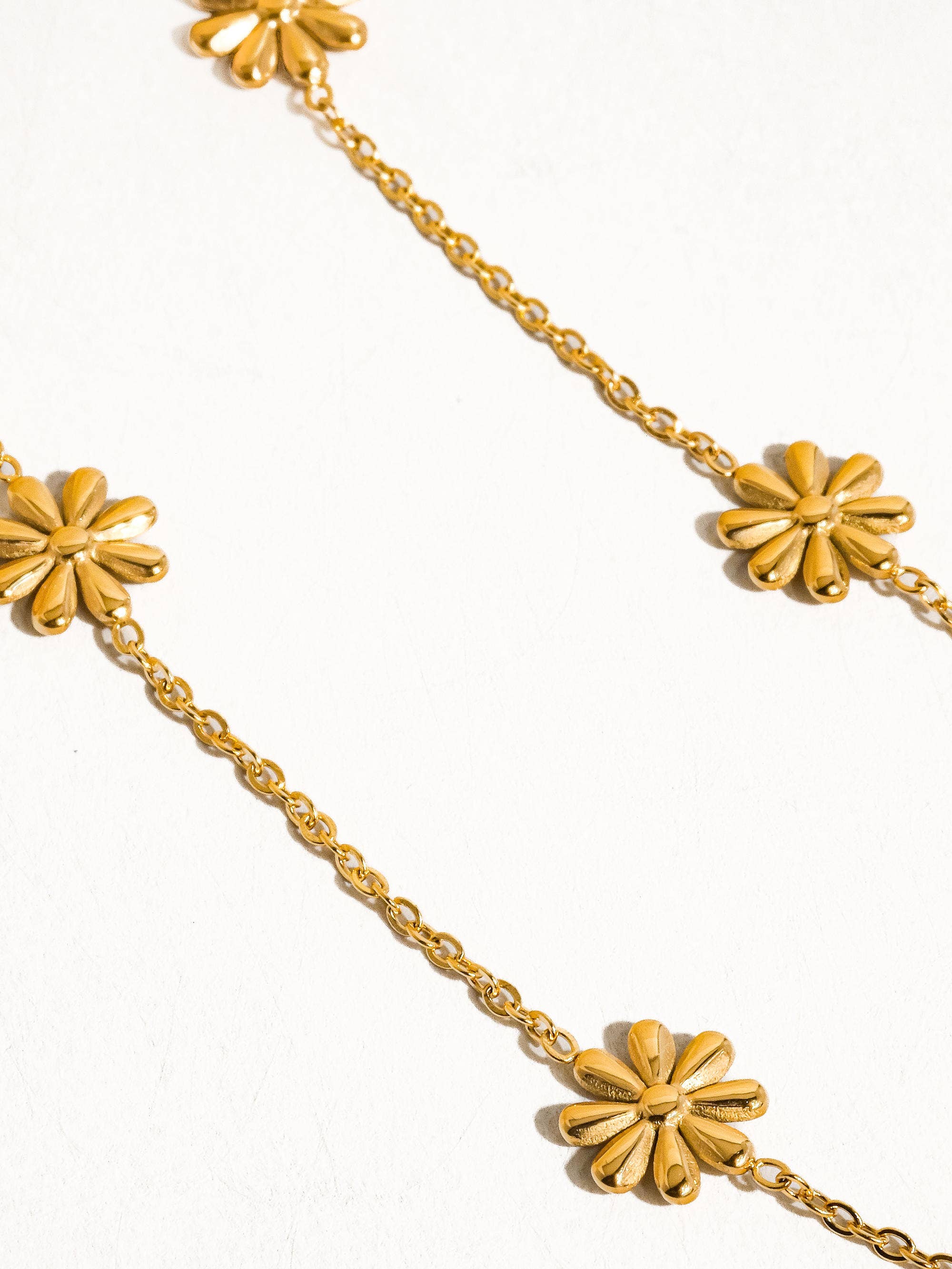 Yellow Gold Sundown Non-Tarnish Festival Daisy Chain Necklace