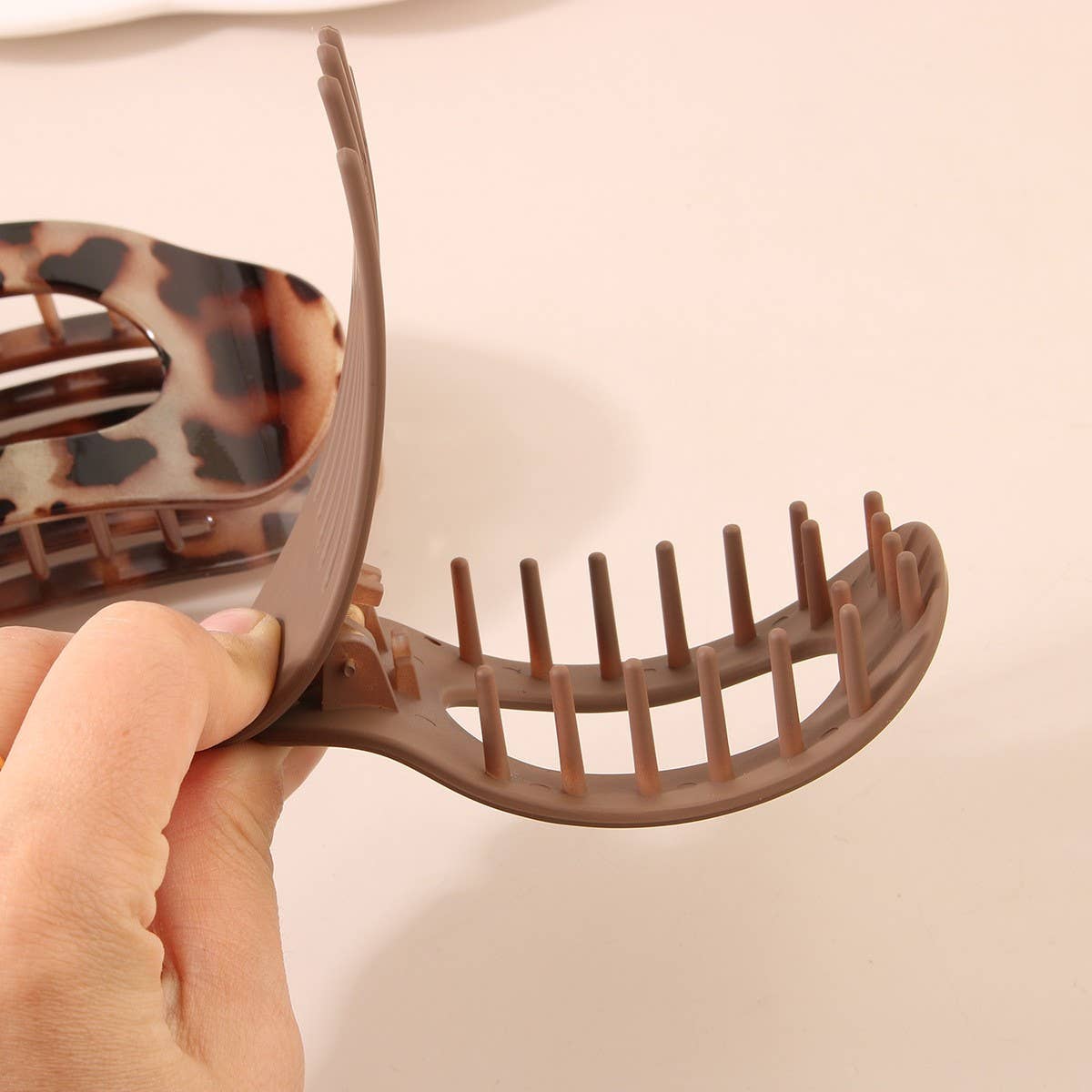 Leopard Oval Flat Hair Clip for Women