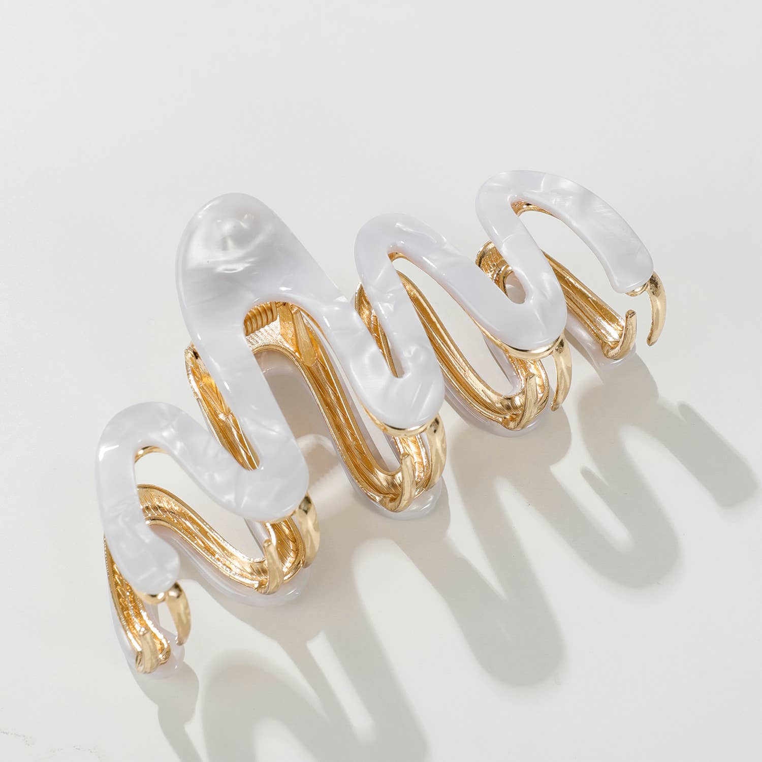 Willow Coastal Squiggle Metal Claw Clip