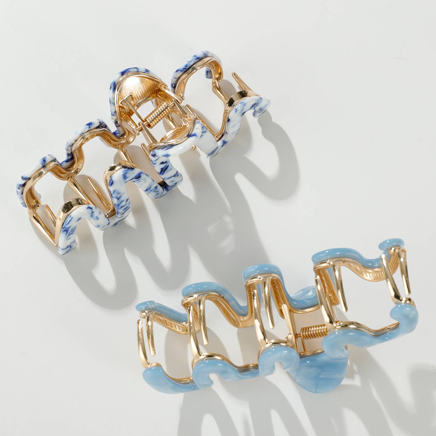 Willow Coastal Squiggle Metal Claw Clip