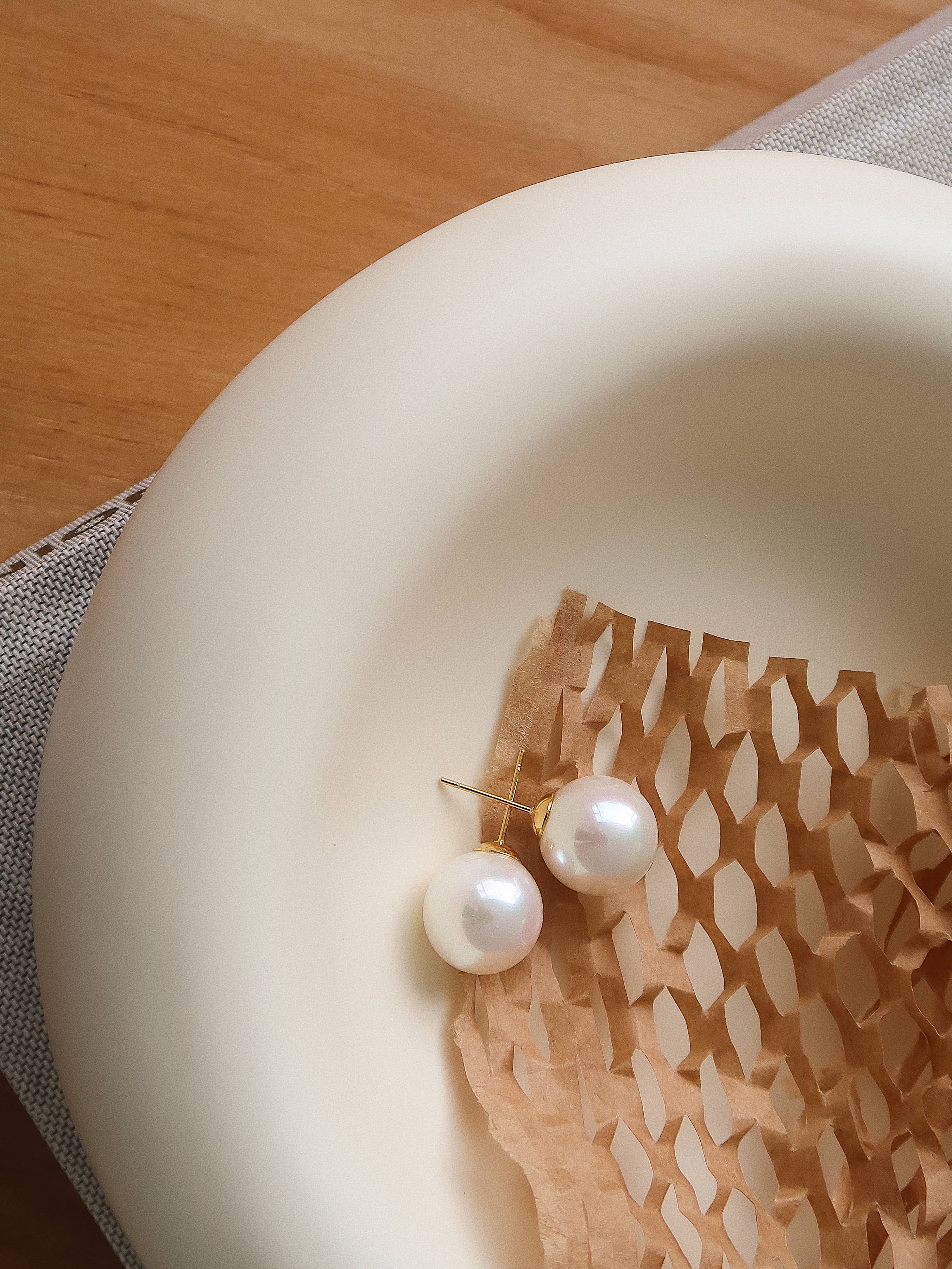 Amrae 18K Gold Non-Tarnish Classic Pearl Stud Earrings: Yellow Gold