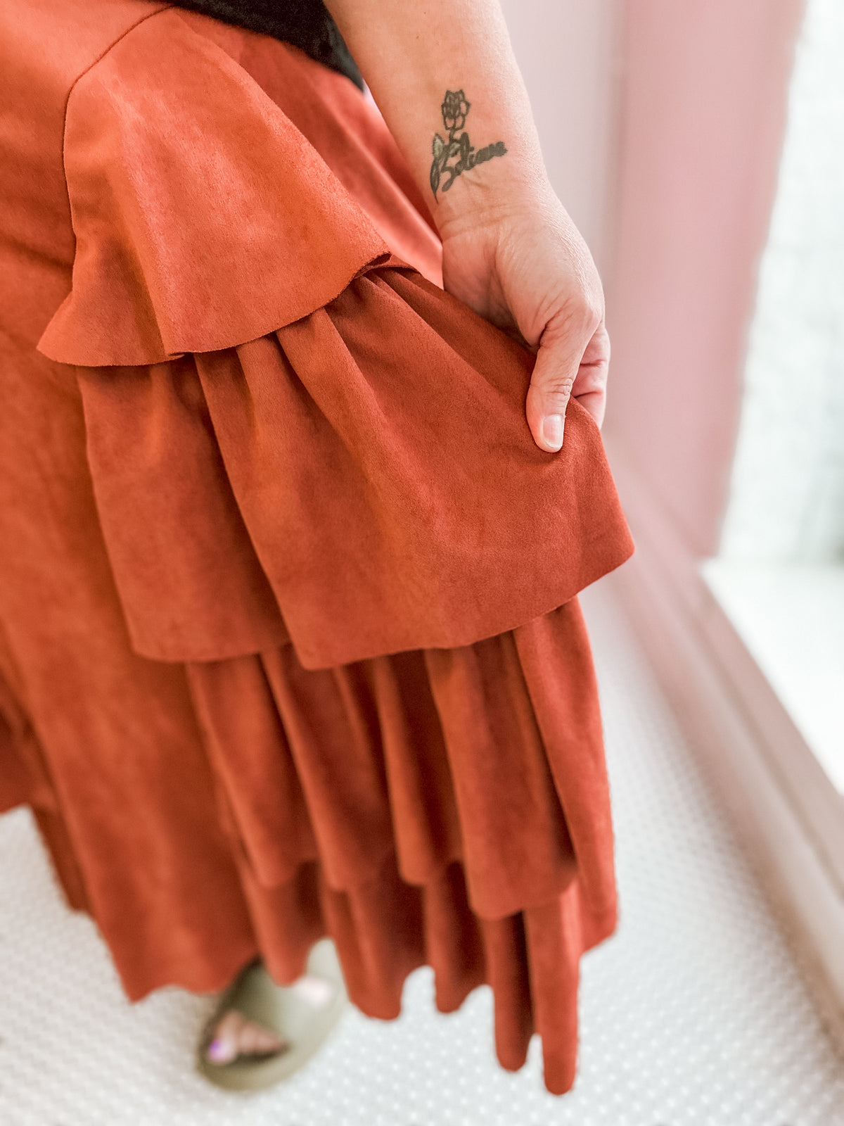 Brick Tiered Side Suede Skirt