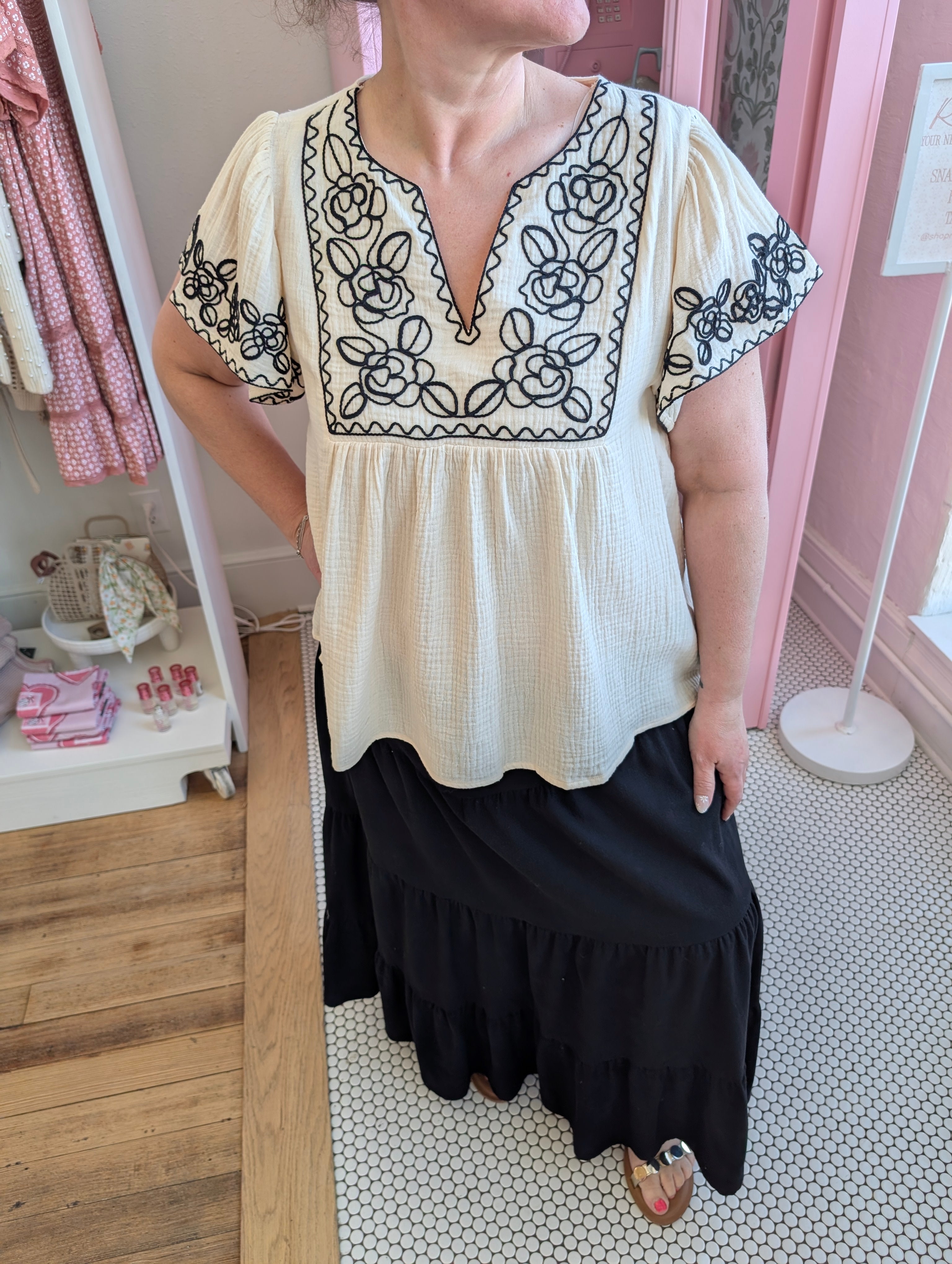 Plus Natural & Black Top