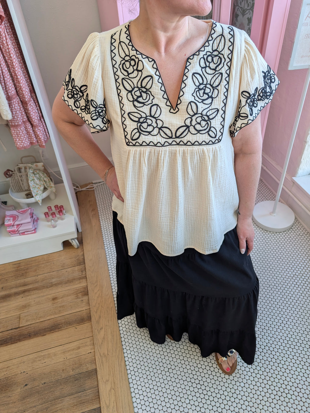 Plus Natural & Black Top