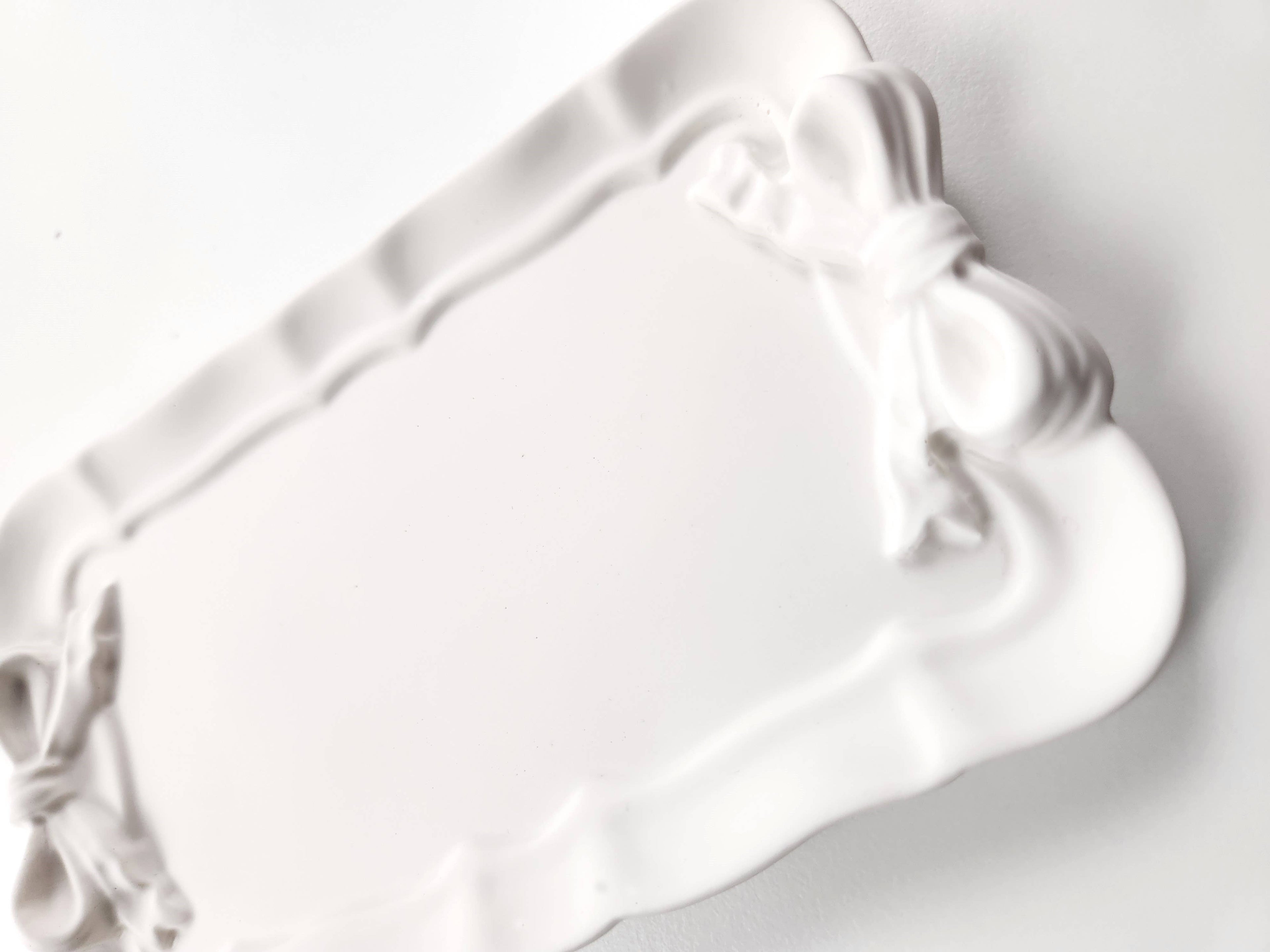 Bow Lace Tray