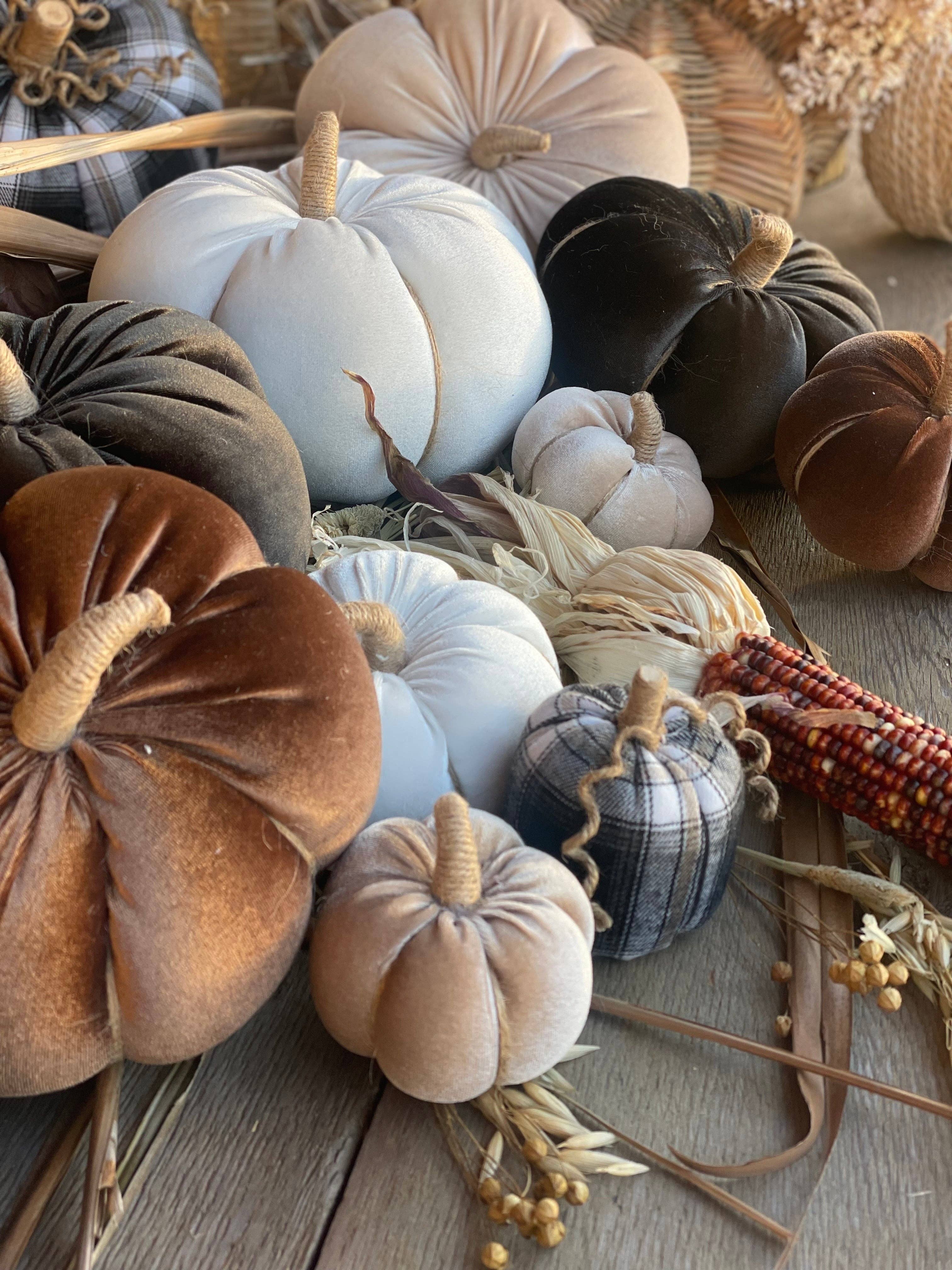 XL Pecan Velvet Fall Pumpkin