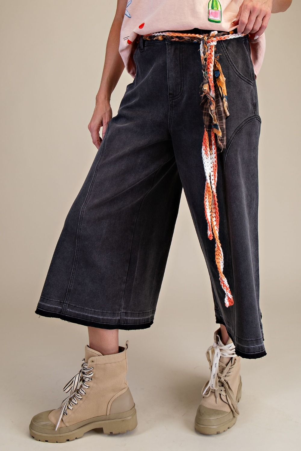 Plus Black Wide Leg Capri Pants
