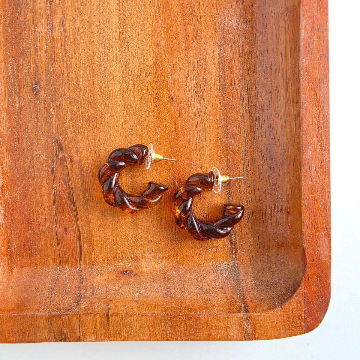 Amber Ramona Hoops