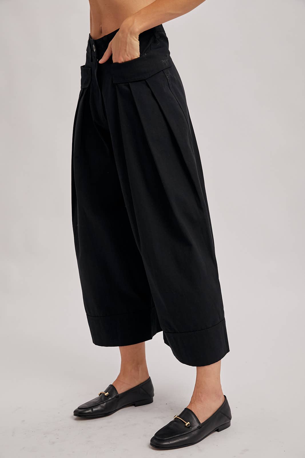Black Pleated Wide-Leg Pants